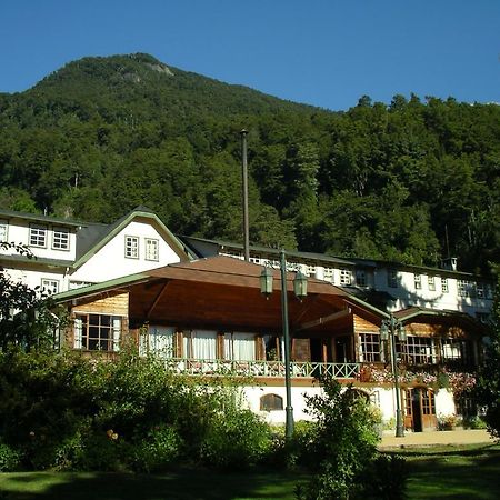 Hotel Peulla Exterior photo